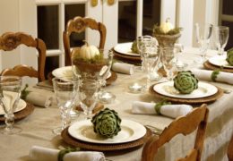 Thanksgiving Table Decorating Ideas