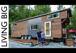 Tiny House on the Outskirts of Vancouver Provides Financial Freedom